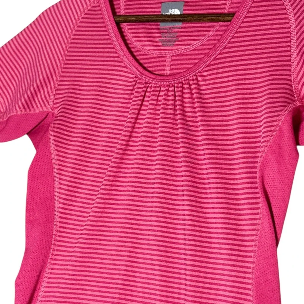 The North Face Womens VaporWick Shirt S Pink Striped Mesh Performance Activewear - Picture 3 of 7